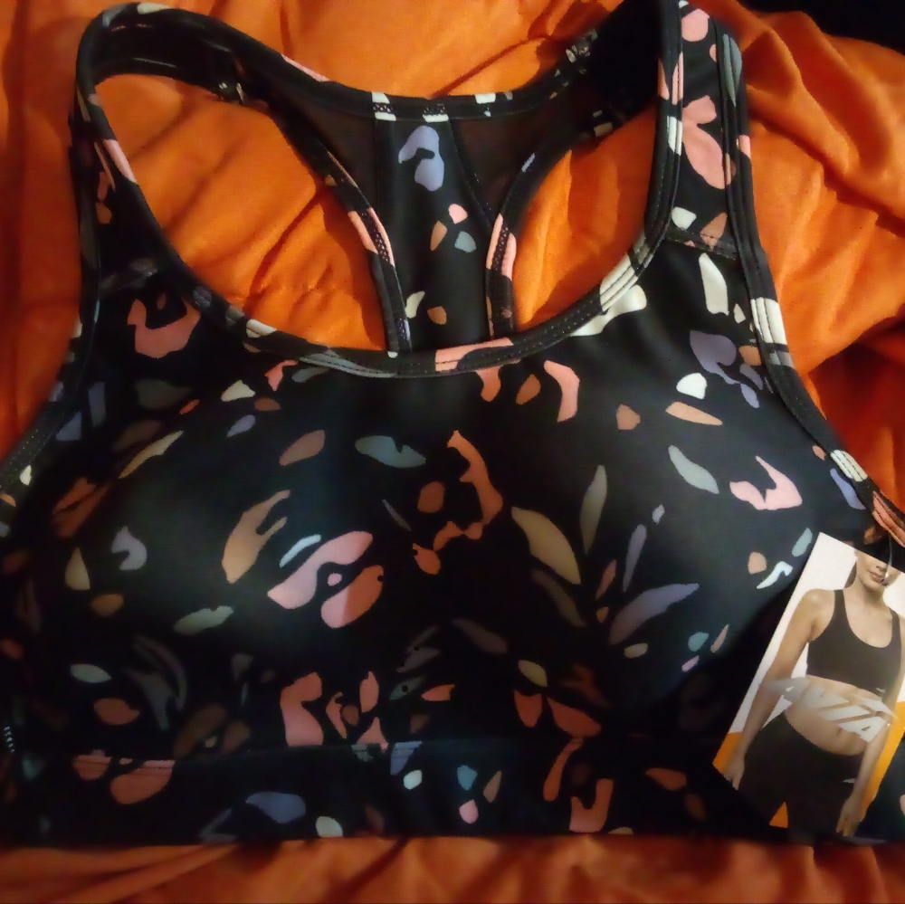 Sports bra